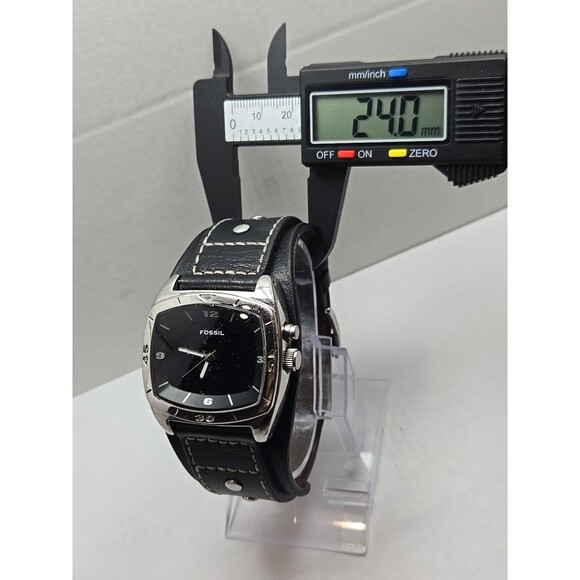 Fossil Kaleido Big Tic AM3696 Mens Watch Black Red Dial Cuff Leather New Battery - Picture 7 of 11